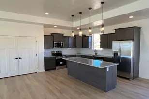 460 W 100 N, Gunnison, UT 84634 - Photo 9