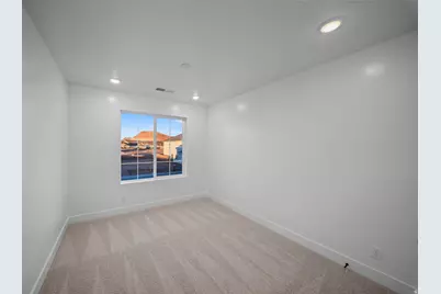 954 E Malibu Dr, Washington, UT 84780 - Photo 11