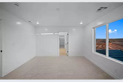 954 E Malibu Dr, Washington, UT 84780 - Photo 15