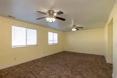 4083 S 3475 W, West Haven, UT 84401 - Photo 17