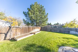 1884 N Alder St E, Layton, UT 84041 - Photo 27