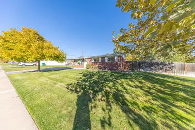 1884 N Alder St E, Layton, UT 84041 - Photo 35