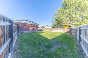 1884 N Alder St E, Layton, UT 84041 - Photo 29
