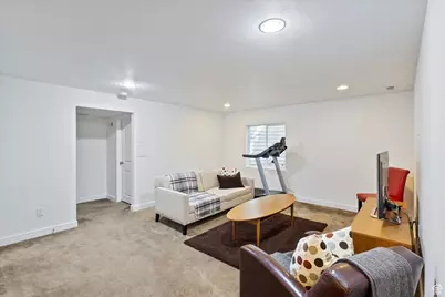 10421 S Split Rock Dr, South Jordan, UT 84009 - Photo 25