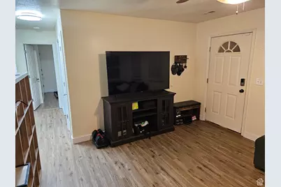 844 S Newmark Dr, Tooele, UT 84074 - Photo 5