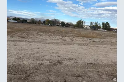 350 S 200 E, Centerfield, UT 84622 - Photo 7
