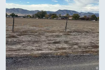 350 S 200 E, Centerfield, UT 84622 - Photo 3