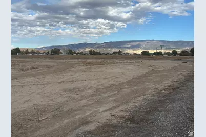 350 S 200 E, Centerfield, UT 84622 - Photo 1