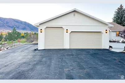 3425 Fuller Dr, Eden, UT 84310 - Photo 41