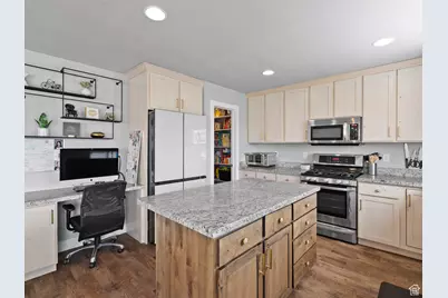 825 W 1320 N, West Bountiful, UT 84087 - Photo 9