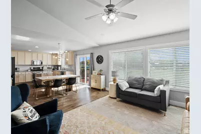 825 W 1320 N, West Bountiful, UT 84087 - Photo 3
