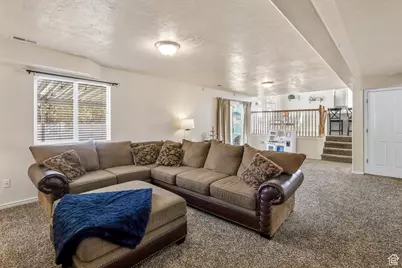 882 W 4150 S, Riverdale, UT 84405 - Photo 15