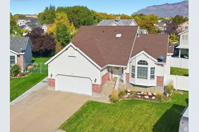 882 W 4150 S, Riverdale, UT 84405 - Photo 1