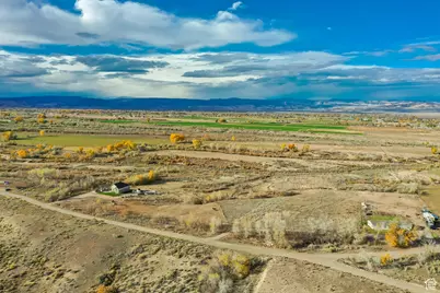2101 E Goose Ranch Rd S, Vernal, UT 84078 - Photo 51