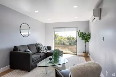 339 E 600 S #1412, Salt Lake City, UT 84111 - Photo 3