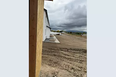 593 N 300 W, Smithfield, UT 84335 - Photo 5