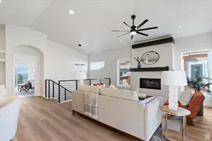 572 S Elena Ln, Ogden, UT 84404 - Photo 3