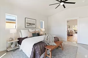 572 S Elena Ln, Ogden, UT 84404 - Photo 17