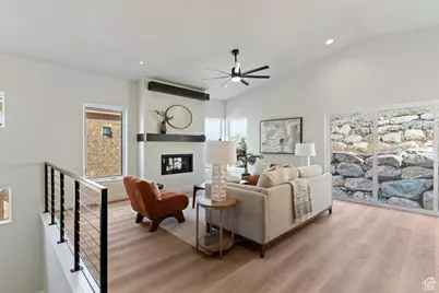 572 S Elena Ln, Ogden, UT 84404 - Photo 7