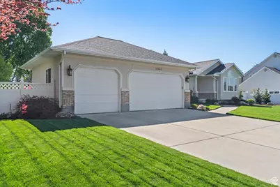 10543 S 2330 W, South Jordan, UT 84095 - Photo 3