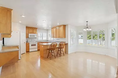 1434 W Autumn Oak Cir, West Jordan, UT 84088 - Photo 11