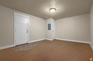 927 N Independence Ave, Provo, UT 84604 - Photo 21