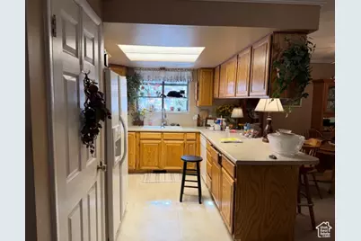 4565 W Lennox Dr, South Jordan, UT 84009 - Photo 5