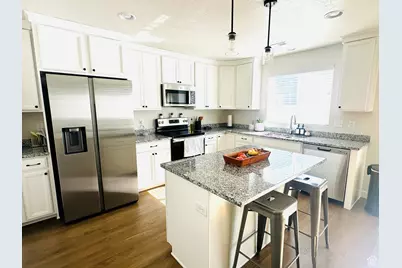 2051 W Lydia Ln, Syracuse, UT 84075 - Photo 7