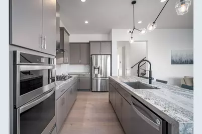 789 S Miller Ave S, North Salt Lake, UT 84054 - Photo 7