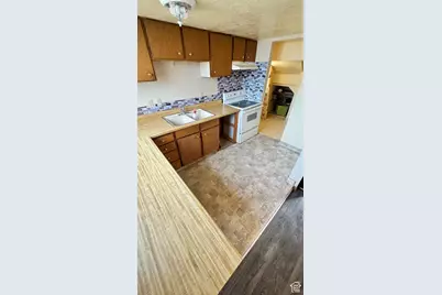 1010 Sullivan Rd, Ogden, UT 84403 - Photo 9