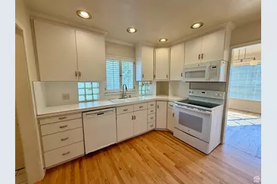 343 E 200 S, Kaysville, UT 84037 - Photo 7