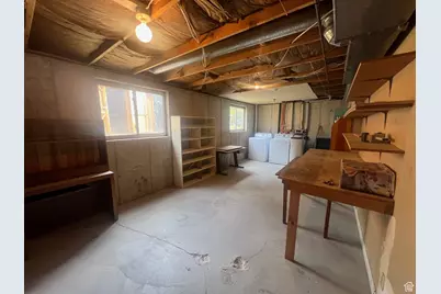 819 Castle Gate Cir, Helper, UT 84526 - Photo 25