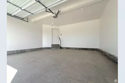 44 E 300 S, Delta, UT 84624 - Photo 23