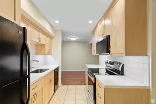 937 E Essex Ct Way S, Midvale, UT 84047 - Photo 13