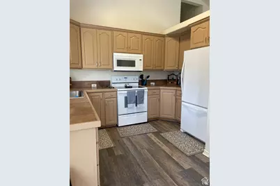 108 N 1st Ave, Dutch John, UT 84023 - Photo 7