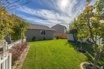 248 Sunstone Ct, Logan, UT 84321 - Photo 7