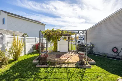 248 Sunstone Ct, Logan, UT 84321 - Photo 5