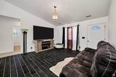 248 Sunstone Ct, Logan, UT 84321 - Photo 9