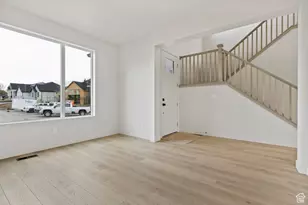 1340 E Hollyhock Wy, Layton, UT 84040 - Photo 5