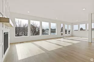 1340 E Hollyhock Wy, Layton, UT 84040 - Photo 9