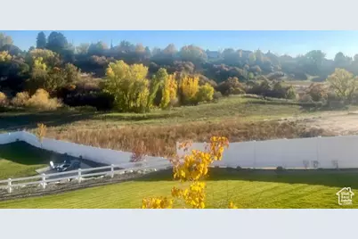 1340 E Hollyhock Way, Layton, UT 84040 - Photo 15