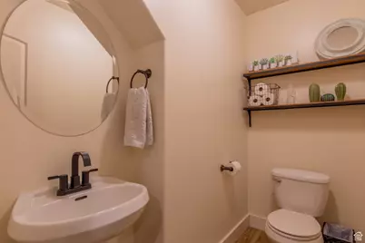 210 S Tamarak Cir W, Lehi, UT 84043 - Photo 9