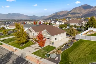 898 N Burke Ln, Elk Ridge, UT 84651 - Photo 33