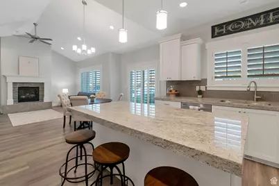 898 N Burke Ln, Elk Ridge, UT 84651 - Photo 13