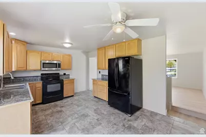 2784 W Paprika Dr S, Taylorsville, UT 84129 - Photo 15