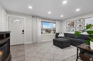 12034 S 1900 W, Riverton, UT 84065 - Photo 9