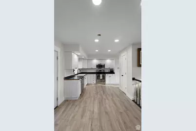 12034 S 1900 W, Riverton, UT 84065 - Photo 35