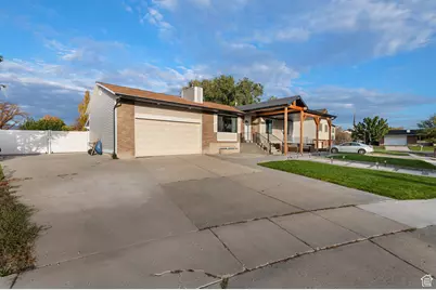 12034 S 1900 W, Riverton, UT 84065 - Photo 5