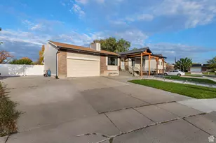 12034 S 1900 W, Riverton, UT 84065 - Photo 5