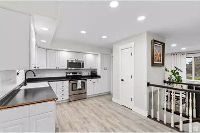 12034 S 1900 W, Riverton, UT 84065 - Photo 13